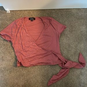 Lulu’s crop vneck tie tshirt